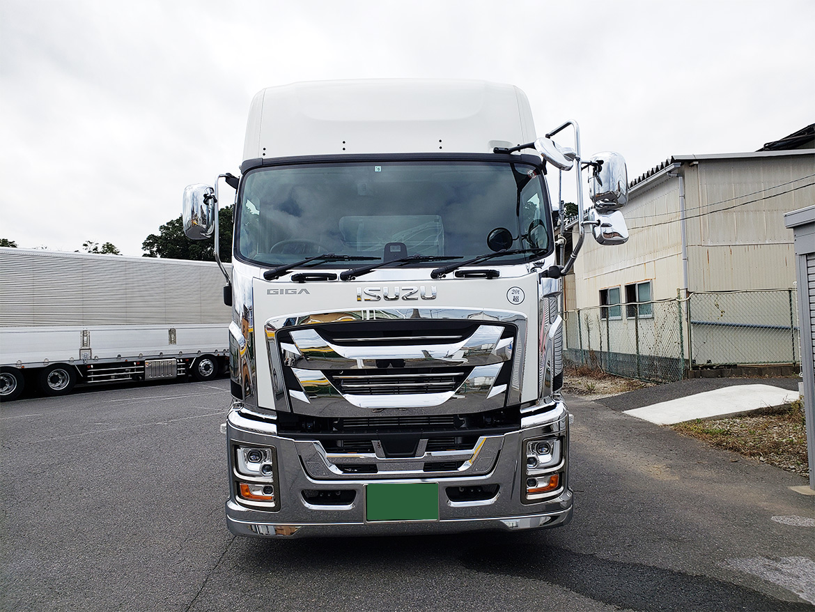 写真：新車 大型車納車