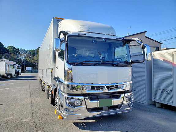 写真：新車 大型車納車